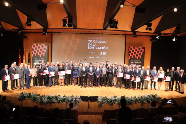 Fernando López Miras asiste al acto de entrega de los VIII Premios de Calidad en la Edificación de la Región